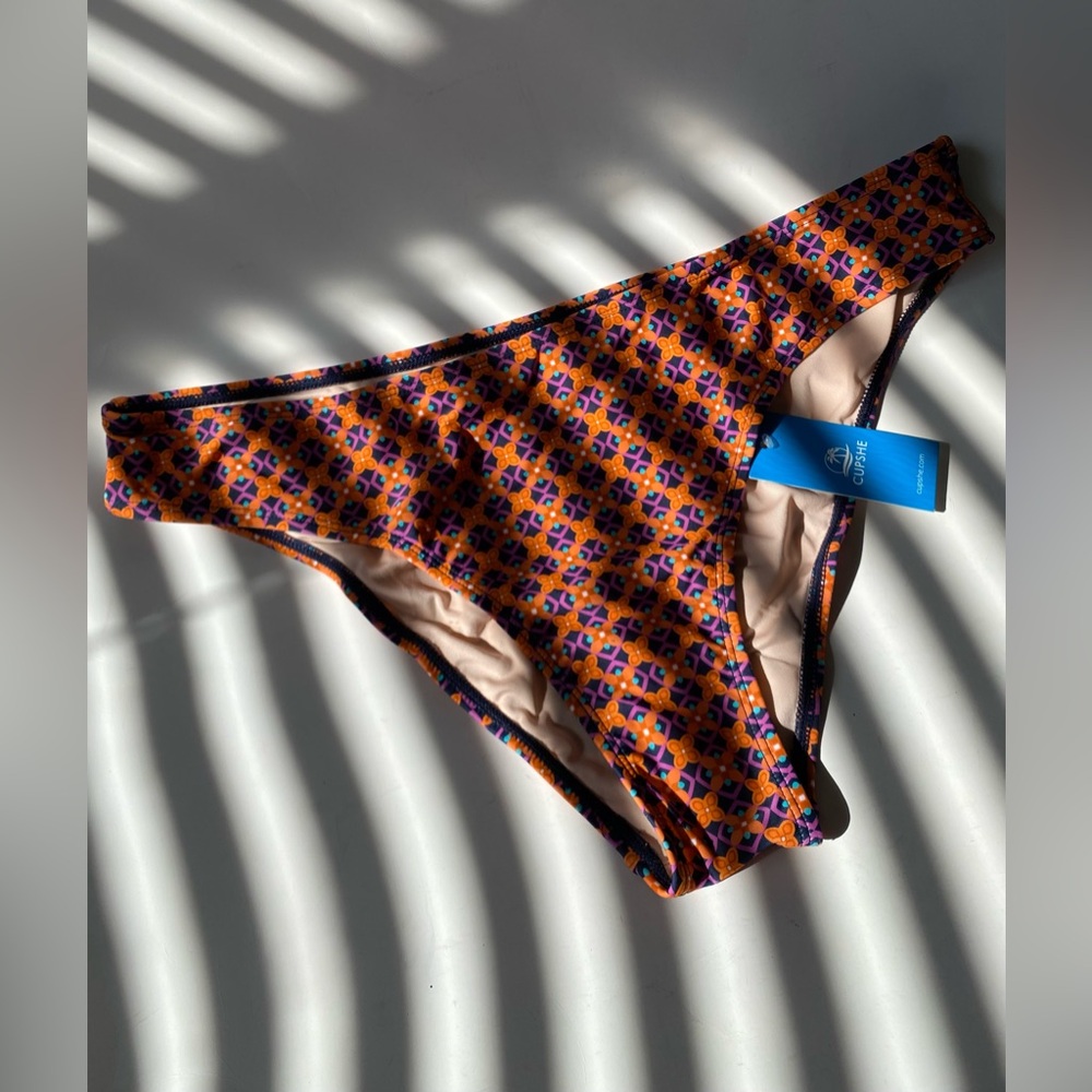 Cupshe New with tag Printed Bikini Bottom Size XL Colourful Beach Vacation Swim